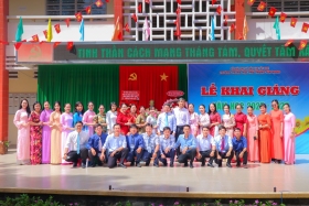 LỄ KHAI GIẢNG NĂM HỌC 2025-2026 - TRƯỜNG THPT TÂN HƯNG